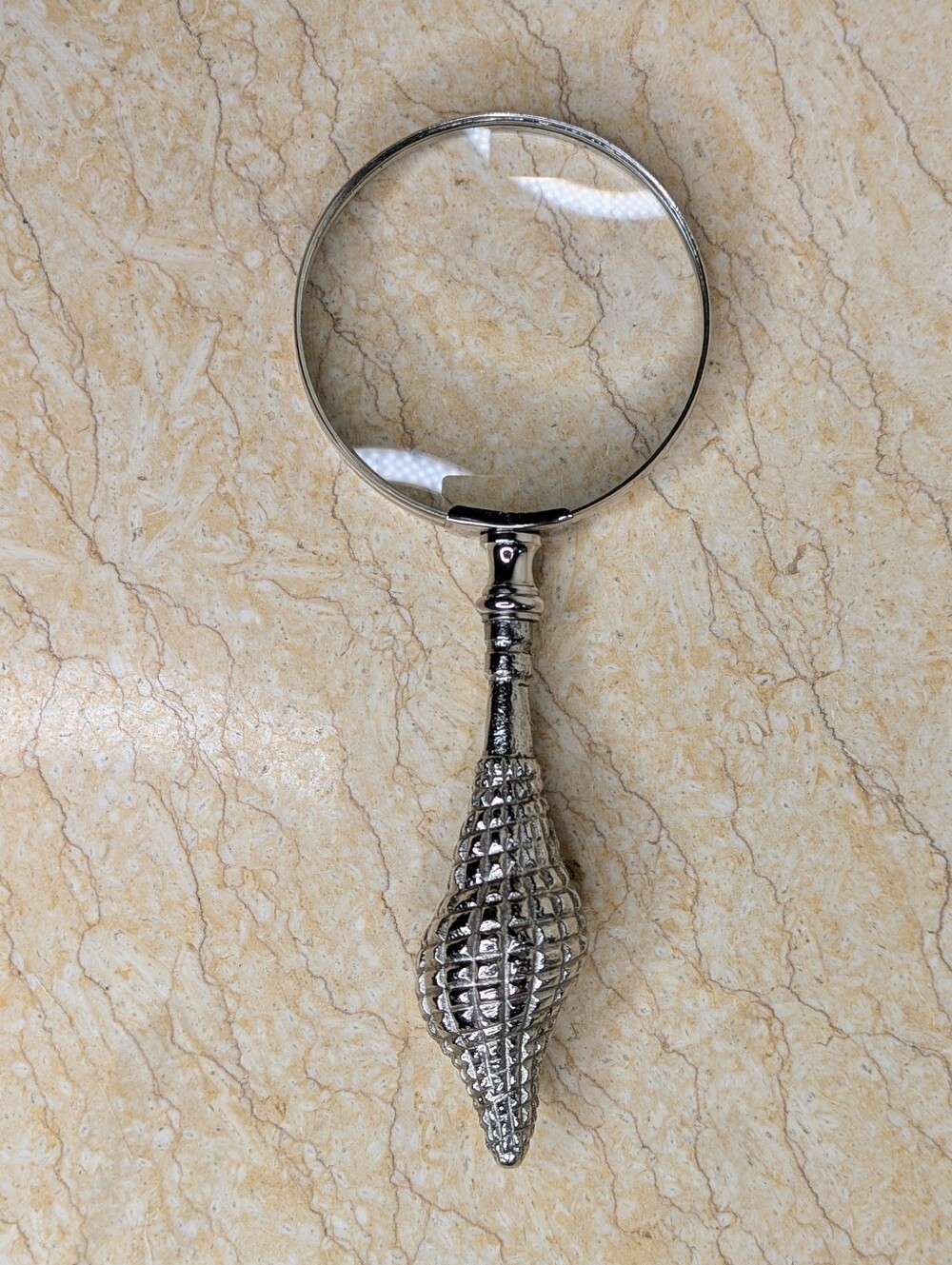 Vintage Seashell Handle Magnifying Glass Silver Tone Metal Coastal Academia - Picture 3 of 9